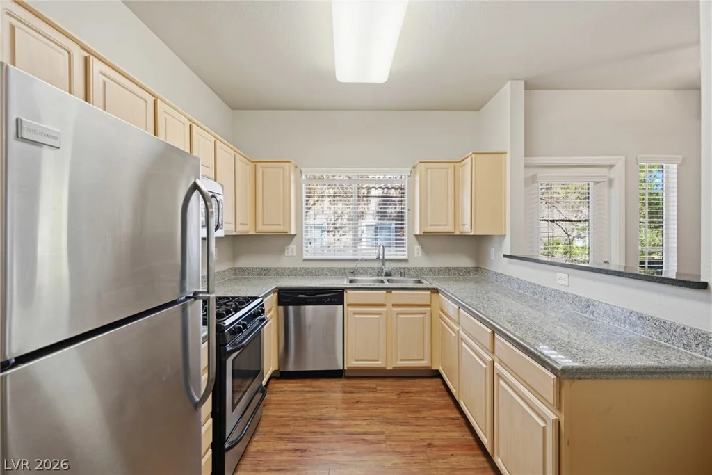 5250 Rainbow, Las Vegas, NV 89118