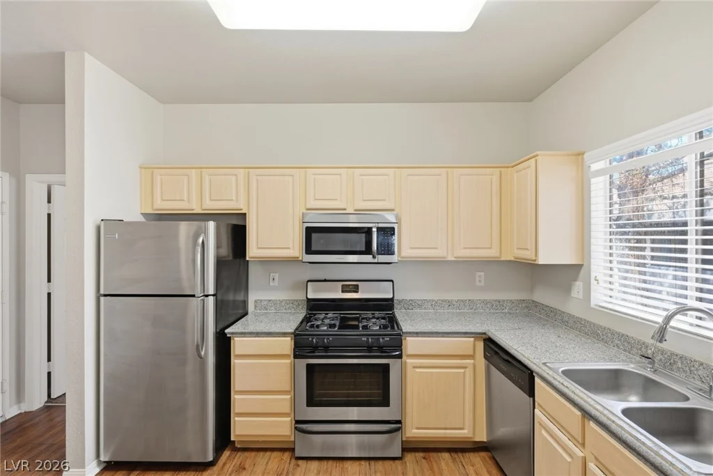 5250 Rainbow, Las Vegas, NV 89118