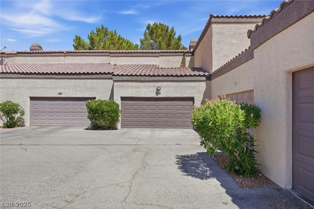 5250 Rainbow, Las Vegas, NV 89118