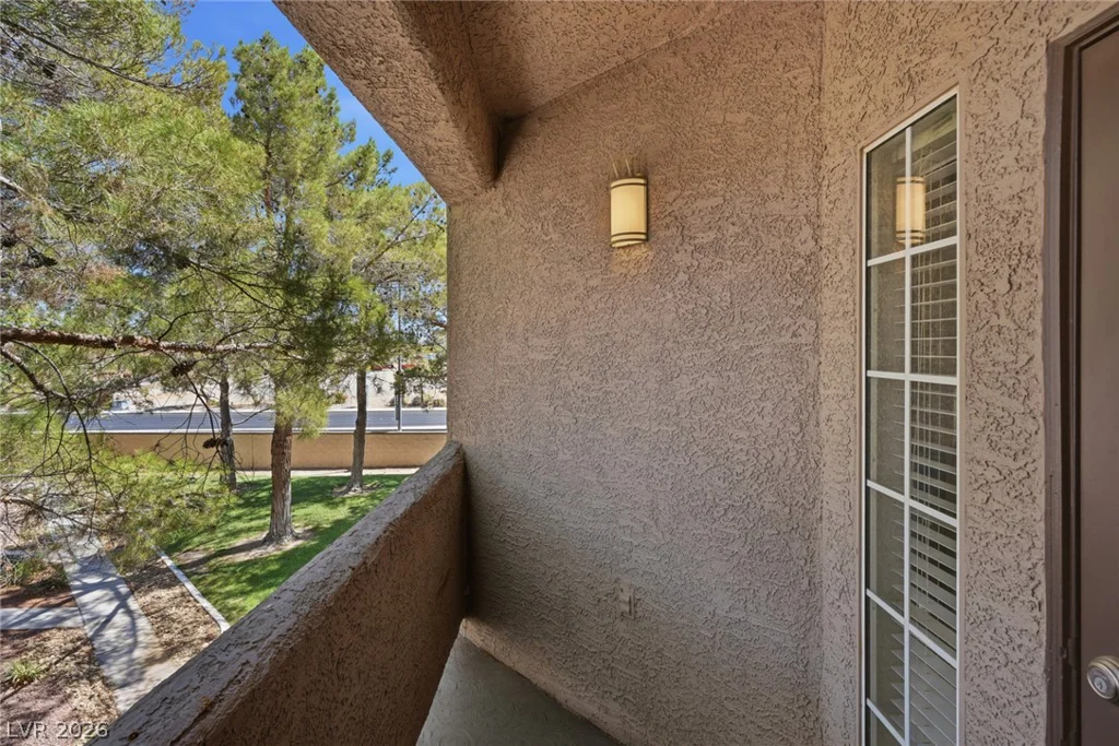 5250 Rainbow, Las Vegas, NV 89118