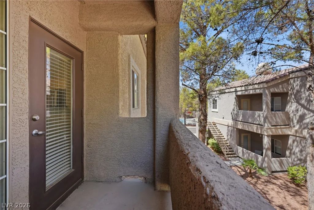 5250 Rainbow, Las Vegas, NV 89118