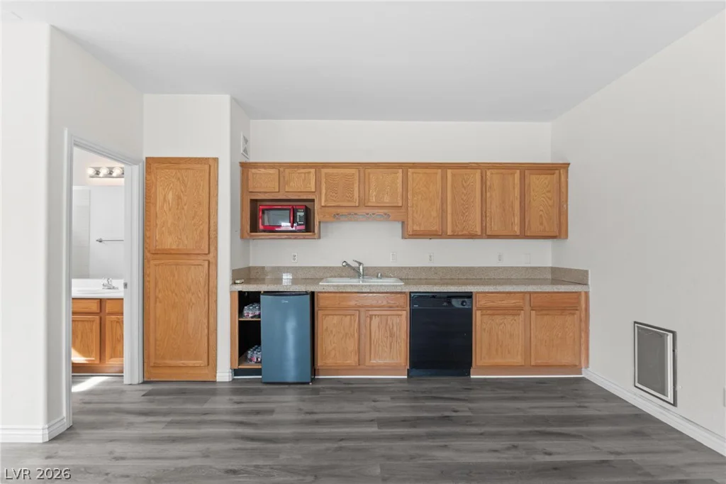7030 Longley, Las Vegas, NV 89131