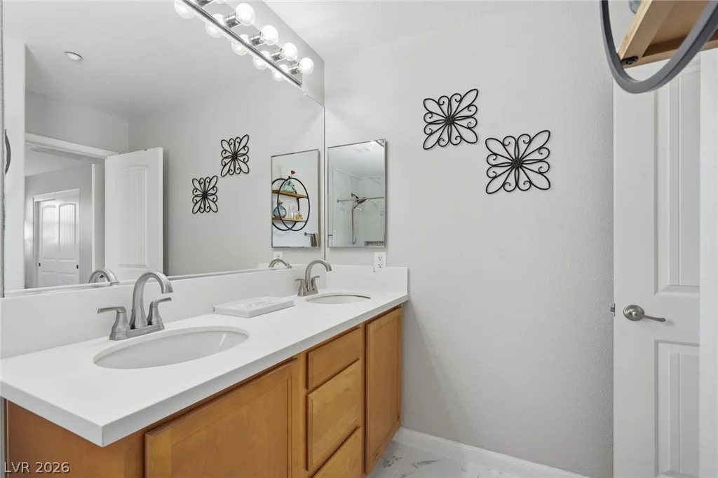 10718 Myrtle Grove, Las Vegas, NV 89166