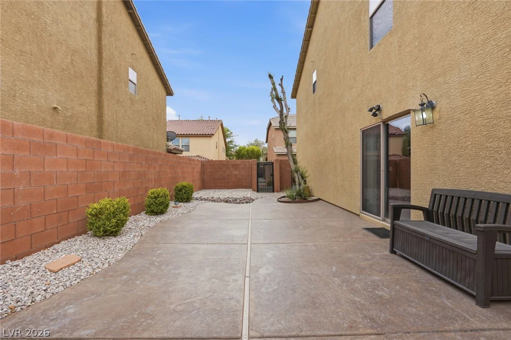 10718 Myrtle Grove, Las Vegas, NV 89166