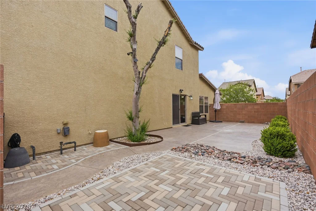 10718 Myrtle Grove, Las Vegas, NV 89166