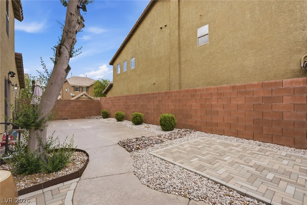 10718 Myrtle Grove, Las Vegas, NV 89166