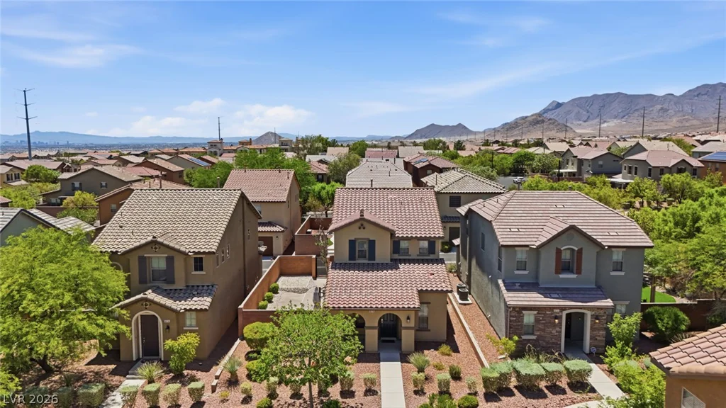 10718 Myrtle Grove, Las Vegas, NV 89166