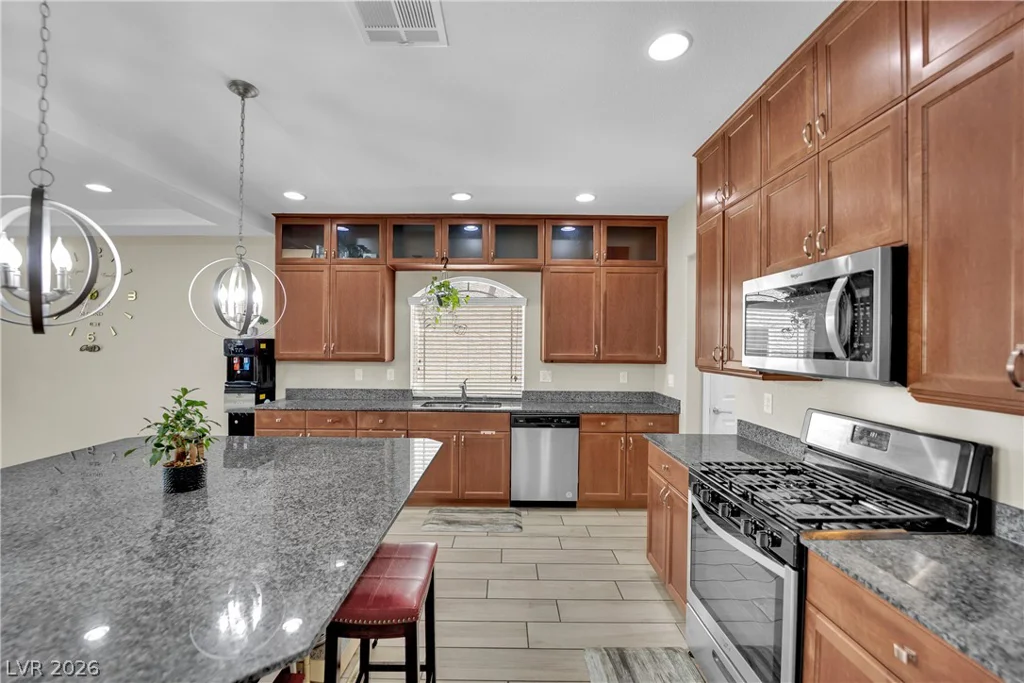 6464 Pear Valley, Las Vegas, NV 89118