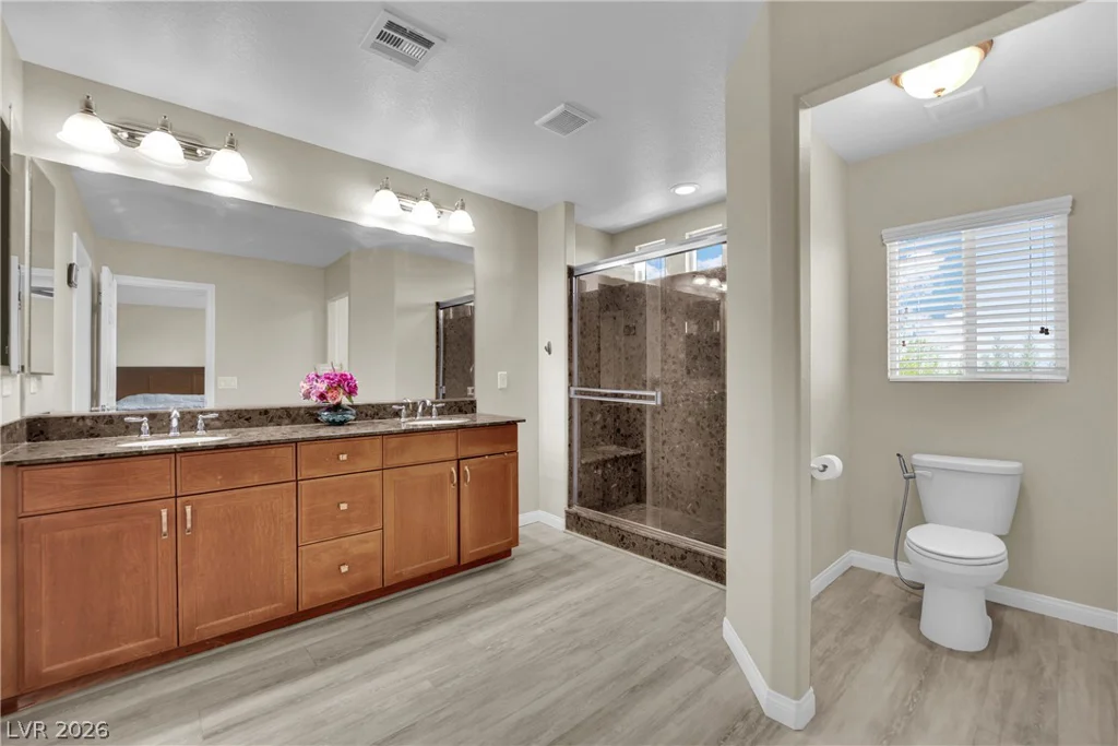 6464 Pear Valley, Las Vegas, NV 89118