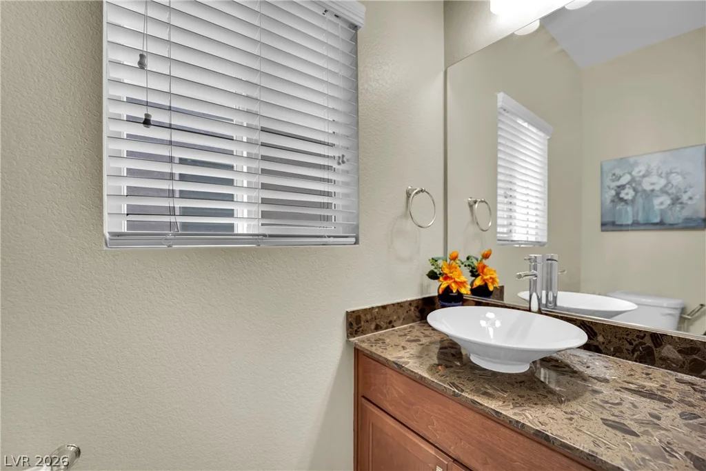 6464 Pear Valley, Las Vegas, NV 89118