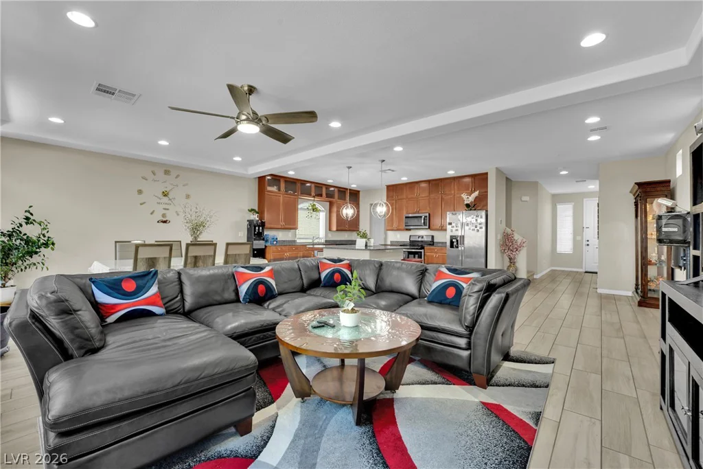 6464 Pear Valley, Las Vegas, NV 89118