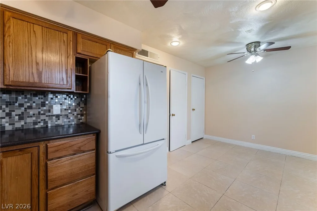 7084 BURCOT, Las Vegas, NV 89156