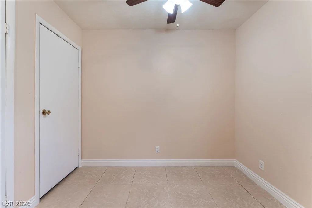 7084 BURCOT, Las Vegas, NV 89156