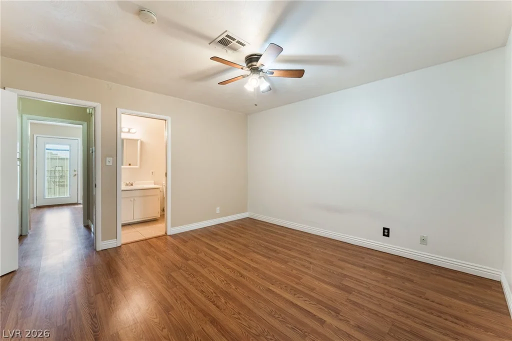 7084 BURCOT, Las Vegas, NV 89156