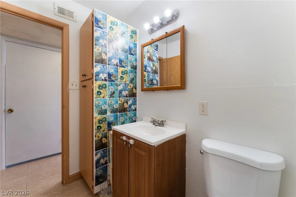 7084 BURCOT, Las Vegas, NV 89156