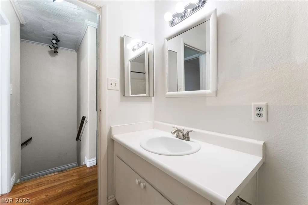 7084 BURCOT, Las Vegas, NV 89156