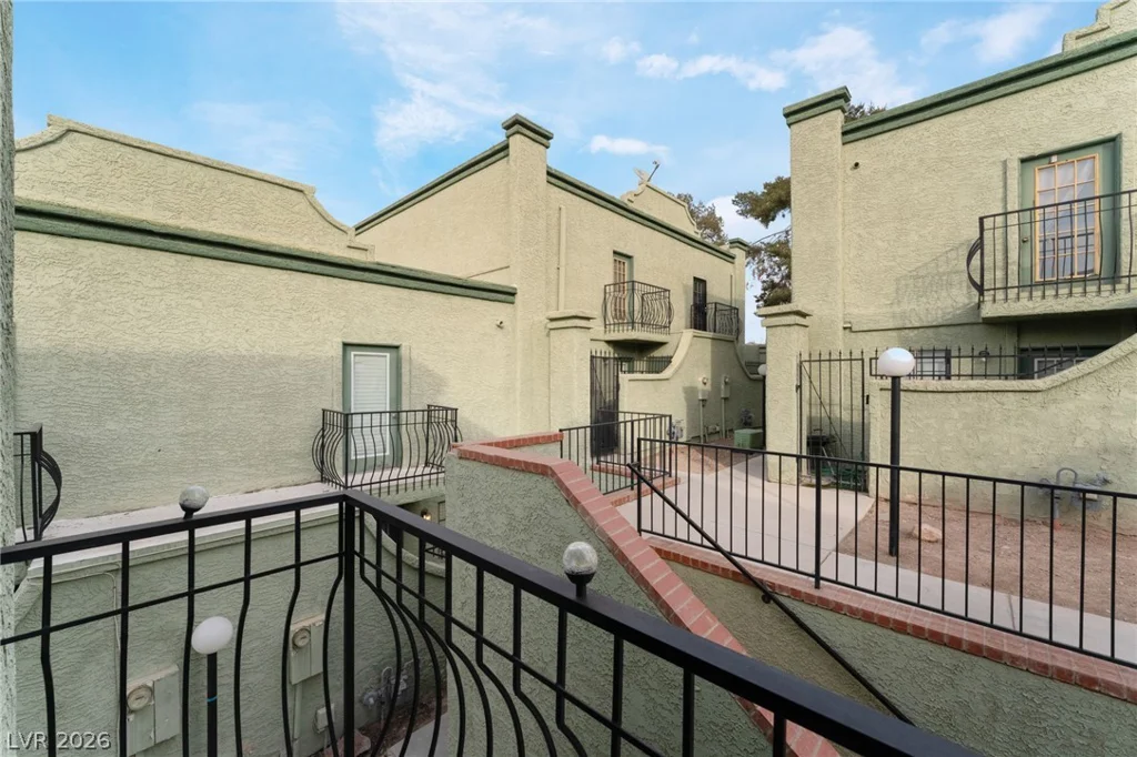 7084 BURCOT, Las Vegas, NV 89156