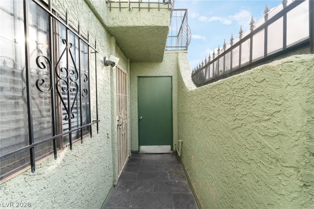 7084 BURCOT, Las Vegas, NV 89156