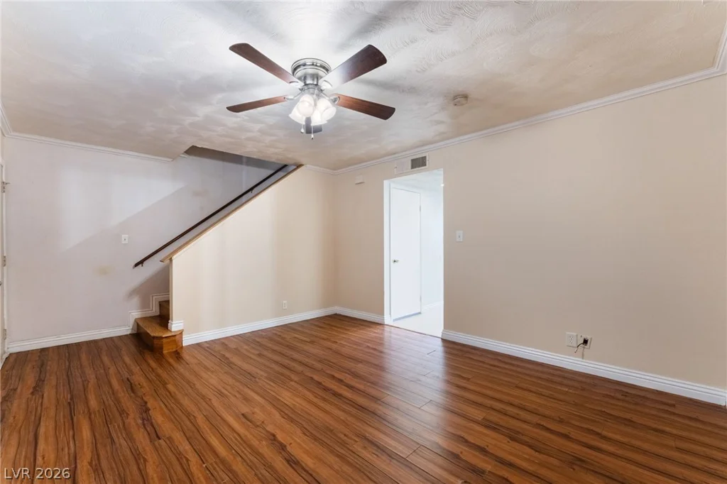 7084 BURCOT, Las Vegas, NV 89156