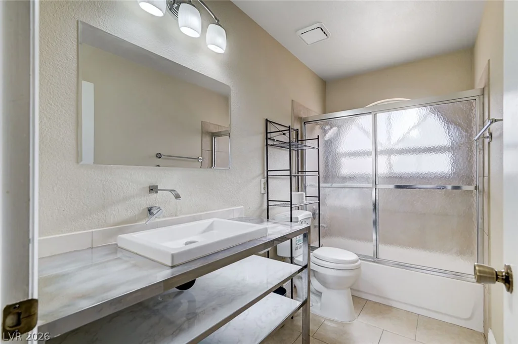 2368 Los Feliz, Las Vegas, NV 89156