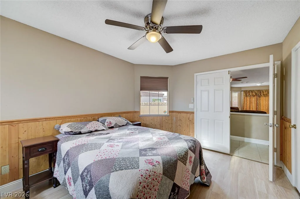 2368 Los Feliz, Las Vegas, NV 89156