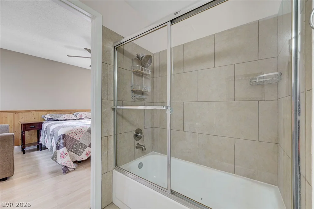 2368 Los Feliz, Las Vegas, NV 89156