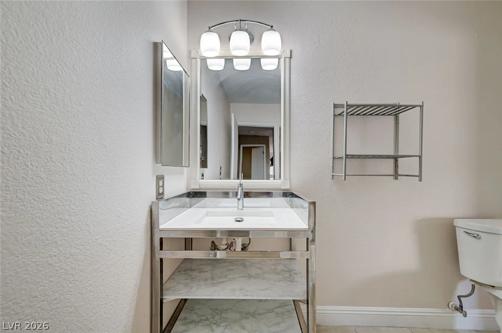 2368 Los Feliz, Las Vegas, NV 89156