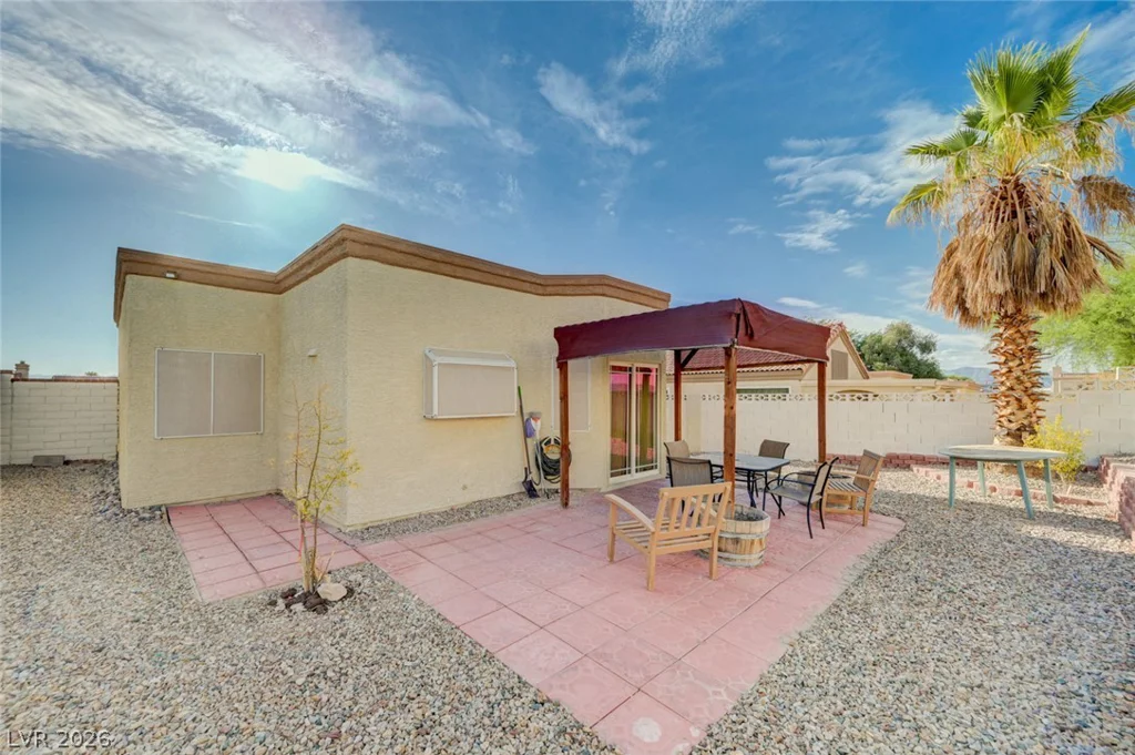 2368 Los Feliz, Las Vegas, NV 89156