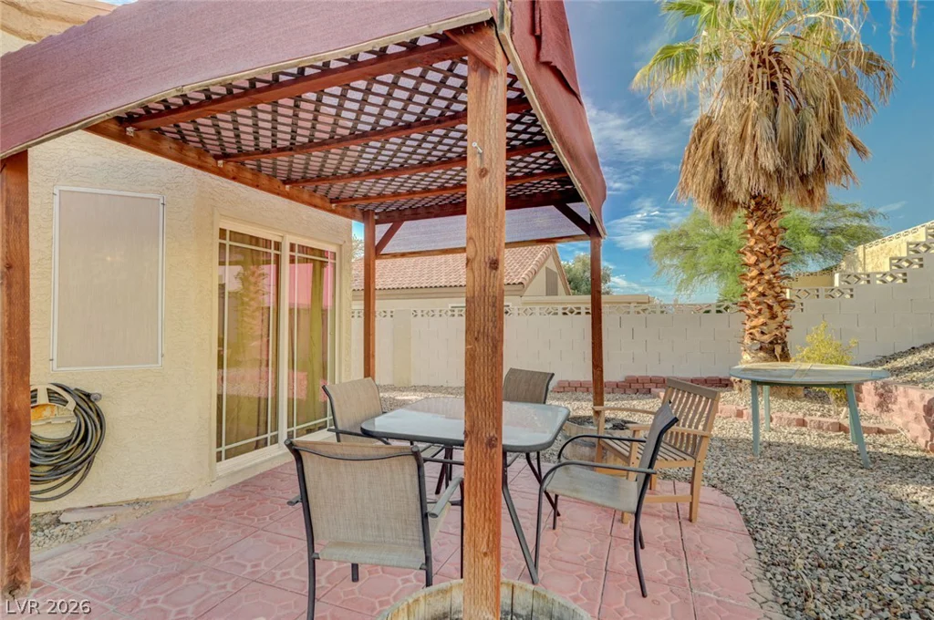 2368 Los Feliz, Las Vegas, NV 89156