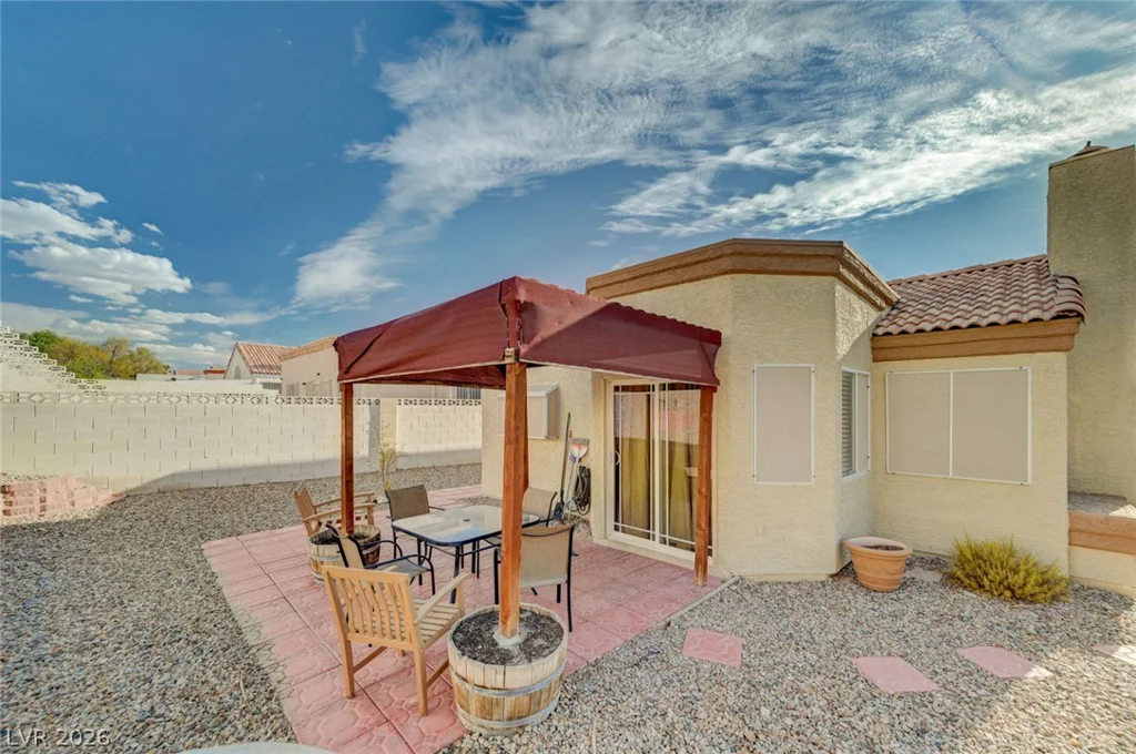 2368 Los Feliz, Las Vegas, NV 89156