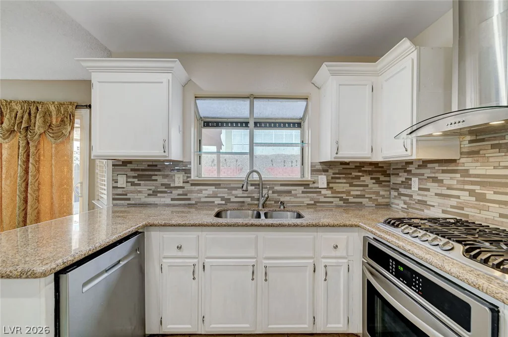 2368 Los Feliz, Las Vegas, NV 89156