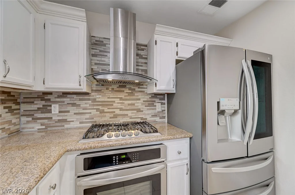 2368 Los Feliz, Las Vegas, NV 89156