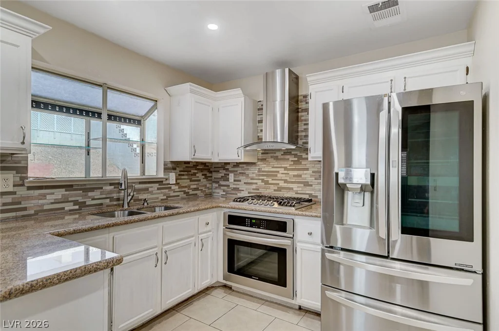 2368 Los Feliz, Las Vegas, NV 89156