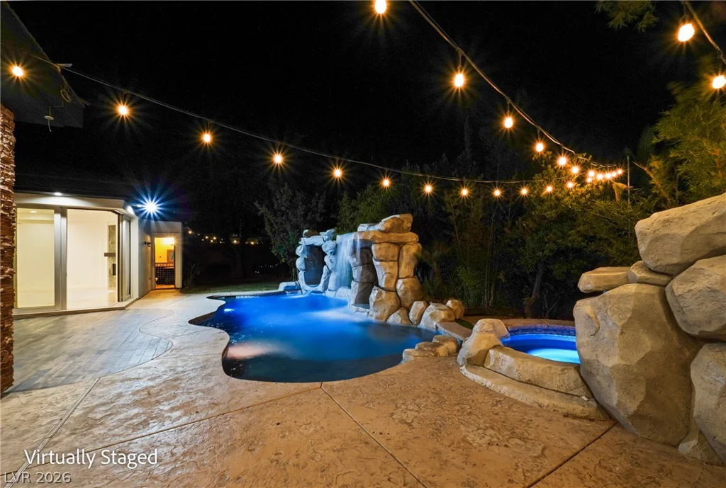 2990 Traverse Creek, Las Vegas, NV 89135