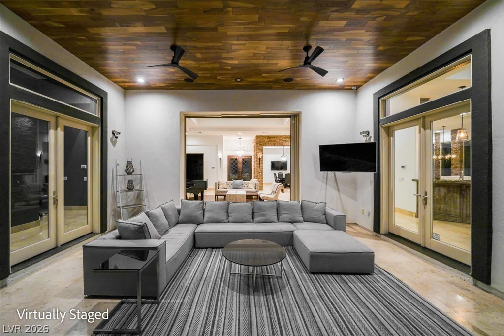 2990 Traverse Creek, Las Vegas, NV 89135