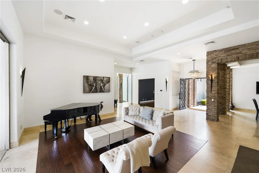 2990 Traverse Creek, Las Vegas, NV 89135