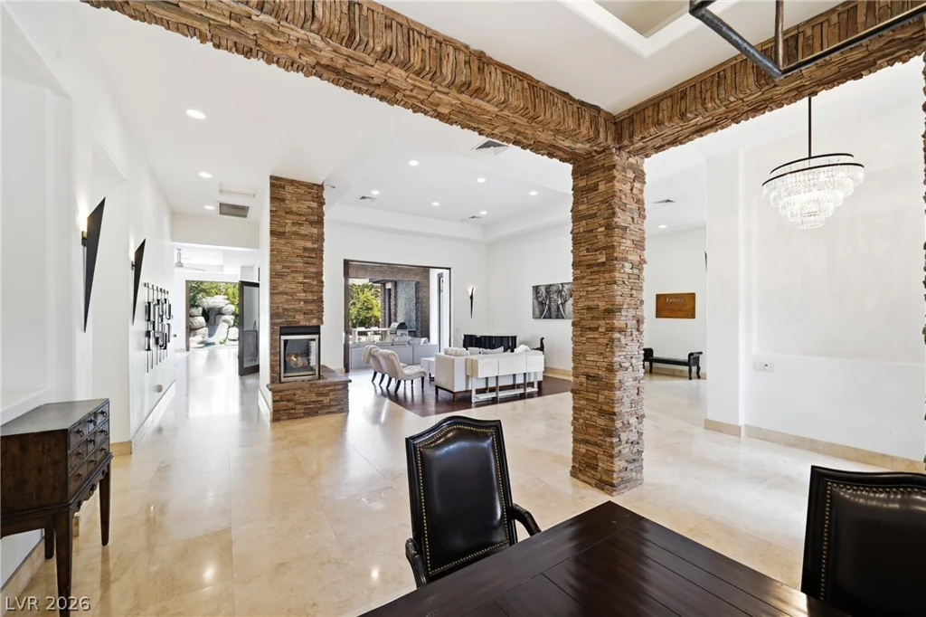 2990 Traverse Creek, Las Vegas, NV 89135
