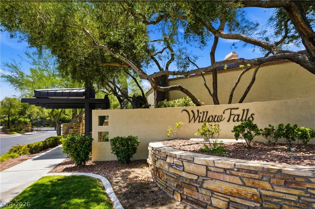 2990 Traverse Creek, Las Vegas, NV 89135