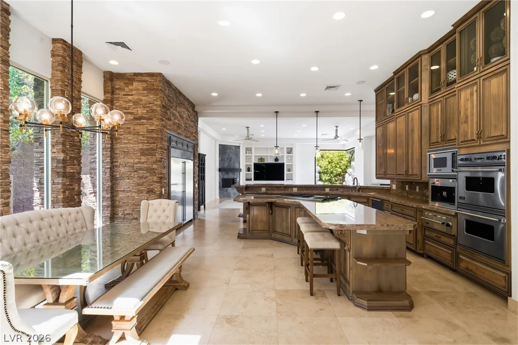 2990 Traverse Creek, Las Vegas, NV 89135