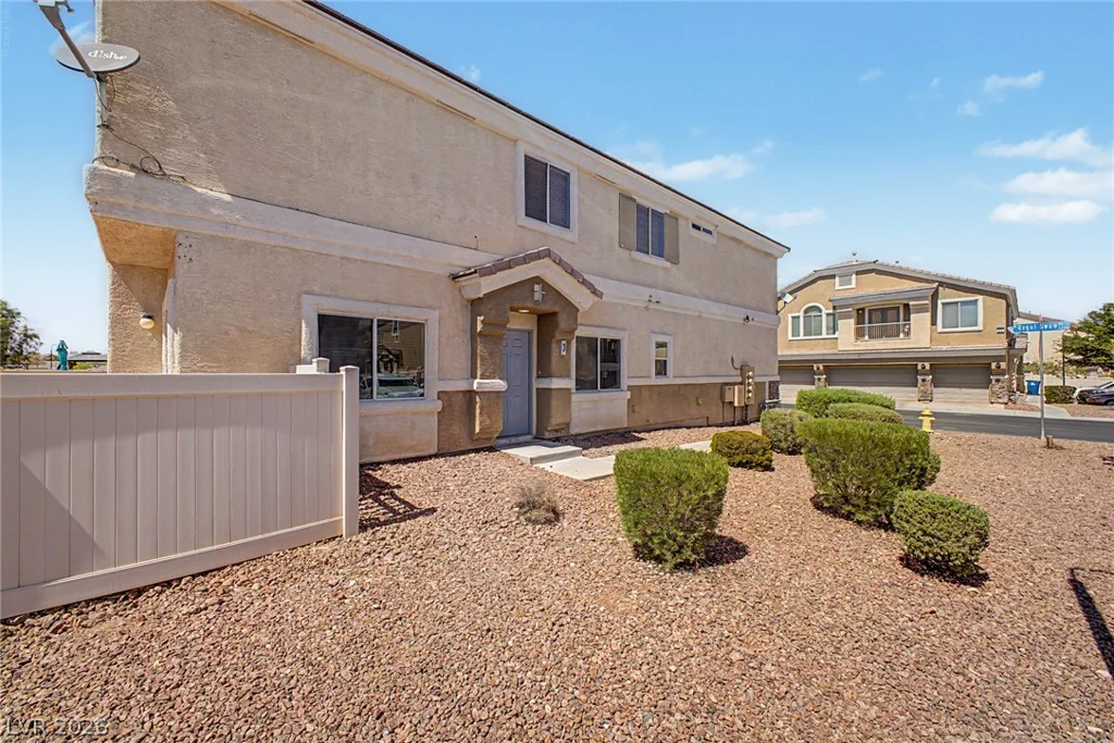 3205 Regal Swan, North Las Vegas, NV 89084