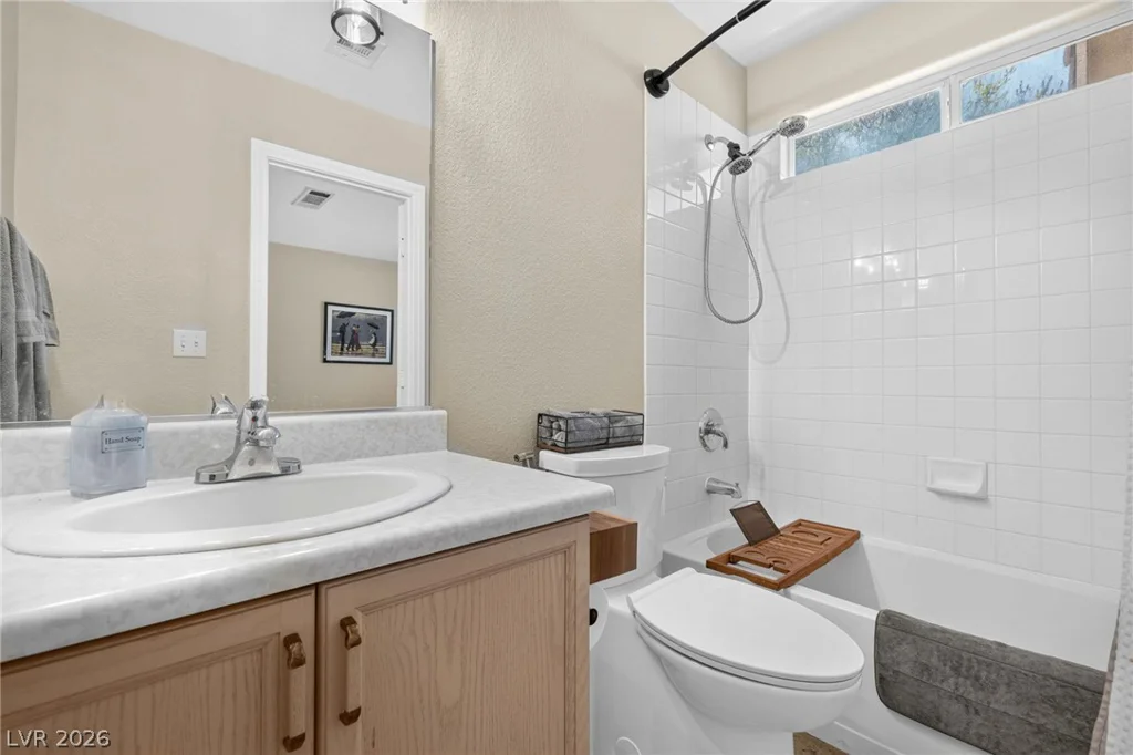 7233 Hawk Haven, Las Vegas, NV 89131