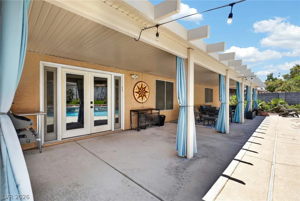 7233 Hawk Haven, Las Vegas, NV 89131