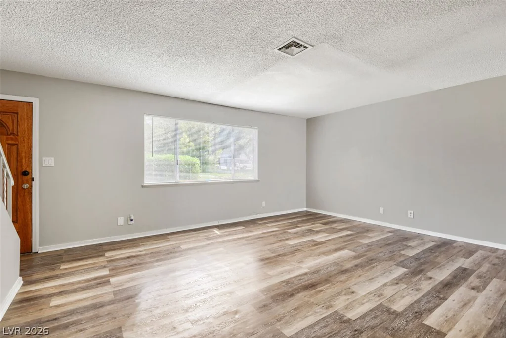 532 Greenbriar Townhouse, Las Vegas, NV 89121