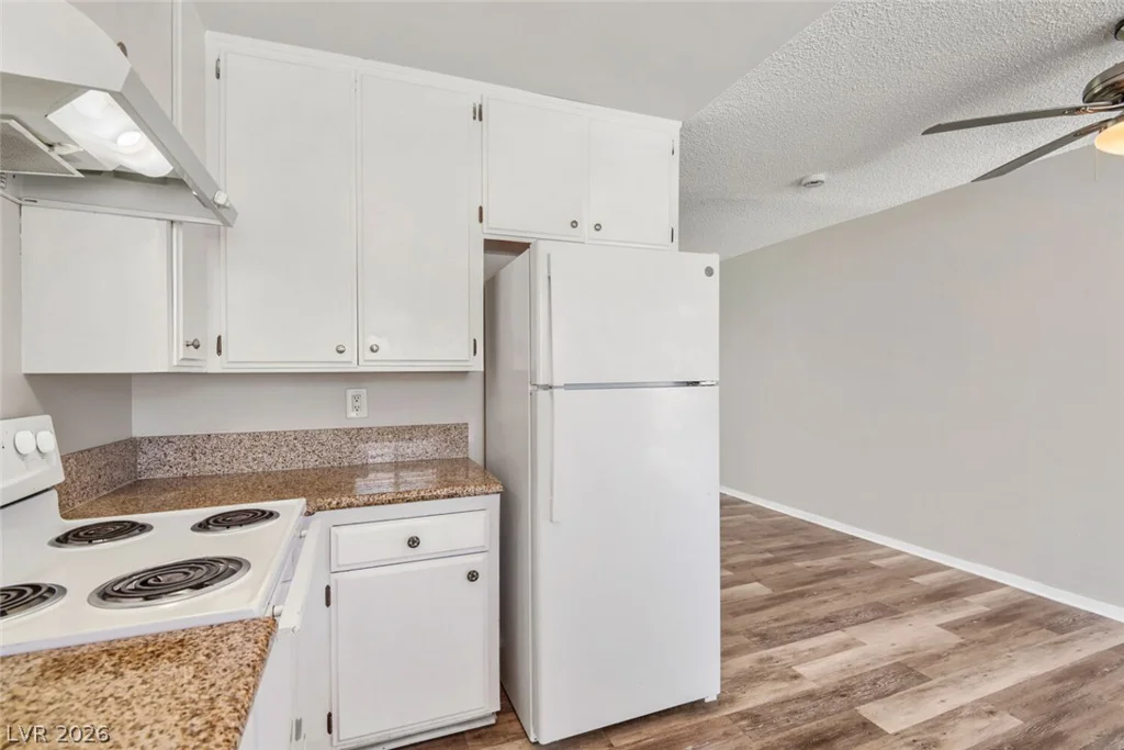 532 Greenbriar Townhouse, Las Vegas, NV 89121