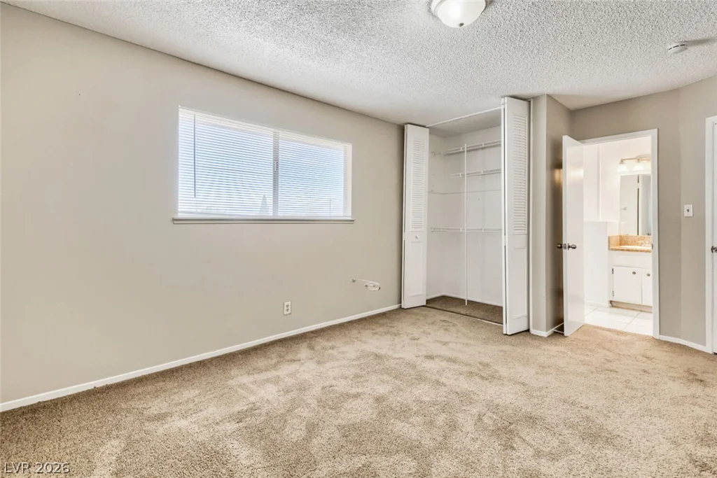 532 Greenbriar Townhouse, Las Vegas, NV 89121