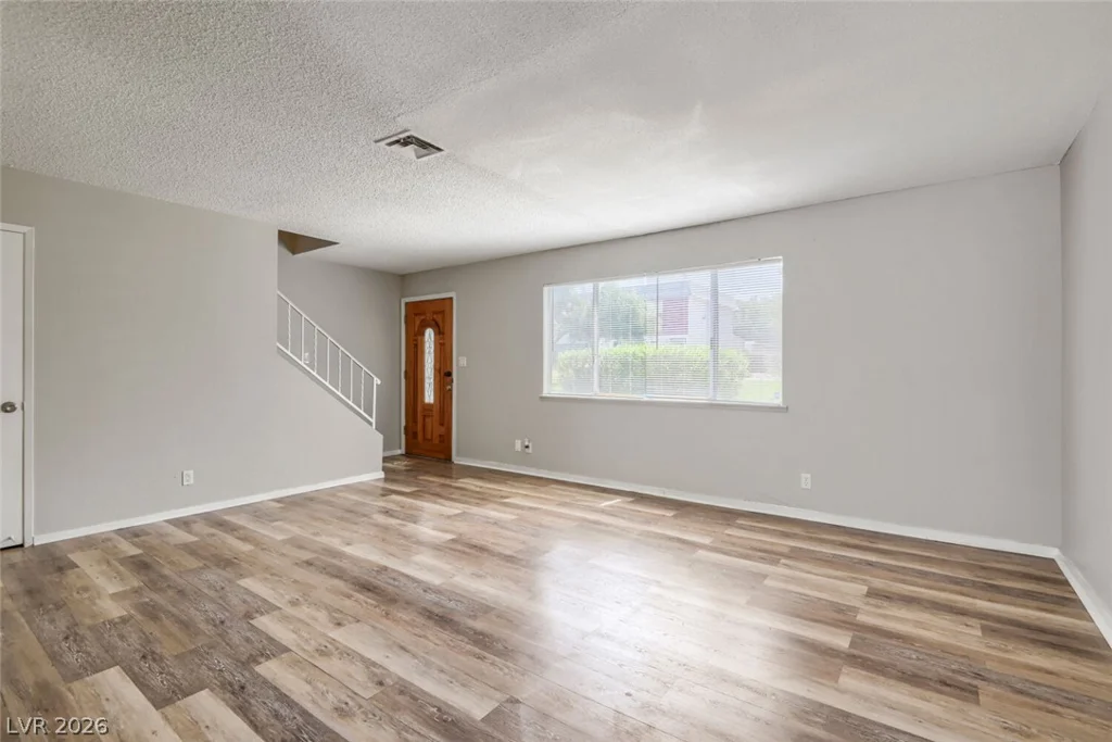 532 Greenbriar Townhouse, Las Vegas, NV 89121