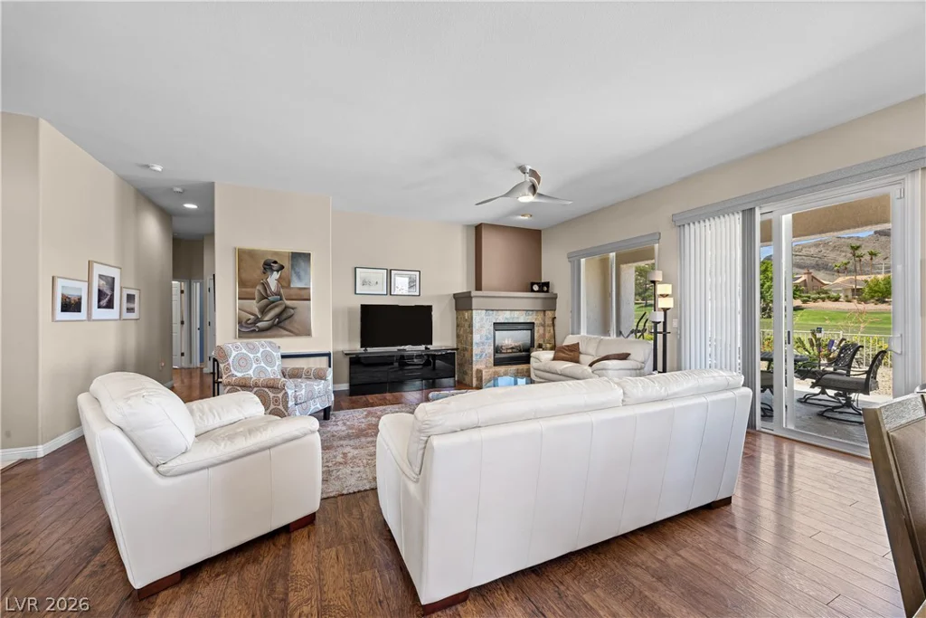 10404 Back Plains, Las Vegas, NV 89134