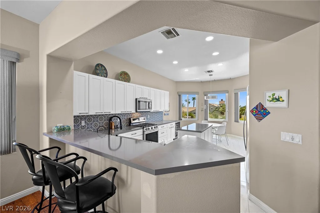 10404 Back Plains, Las Vegas, NV 89134