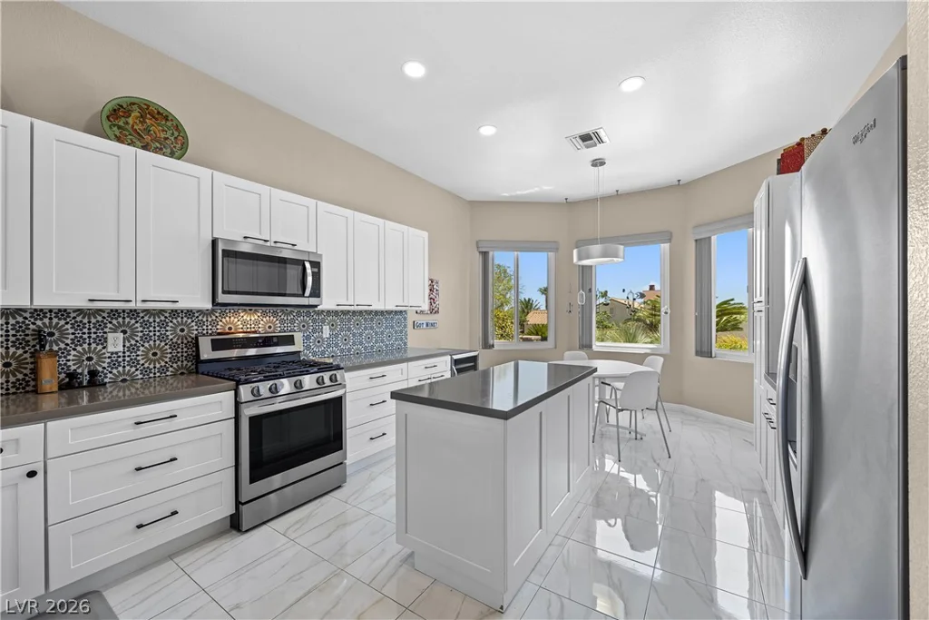 10404 Back Plains, Las Vegas, NV 89134