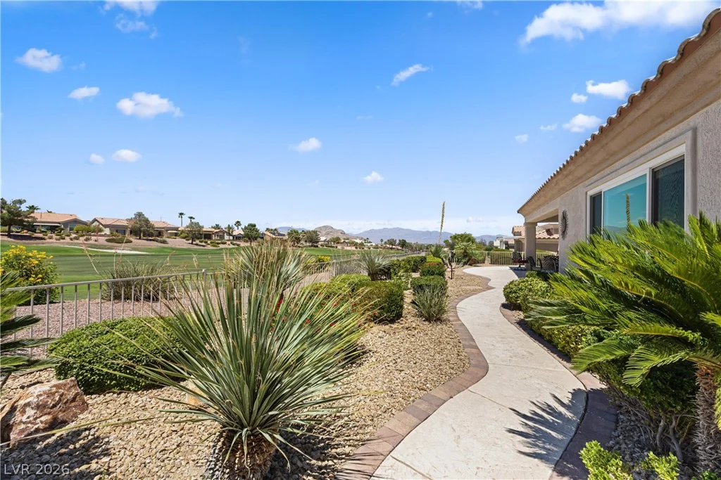 10404 Back Plains, Las Vegas, NV 89134